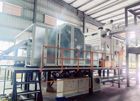 Πολυεστέρα Θερμική σύνδεση Wadding Production Line Προσαρμόσιμο χρώμα για μαλακό wadding