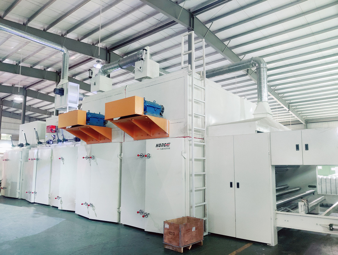 Πολυεστέρα Θερμική σύνδεση Wadding Production Line Προσαρμόσιμο χρώμα για μαλακό wadding